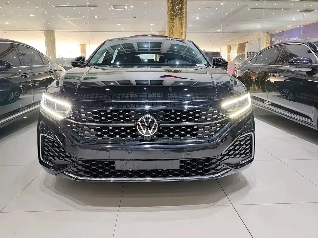 Volkswagen Passat 2021 из CN, фото 2