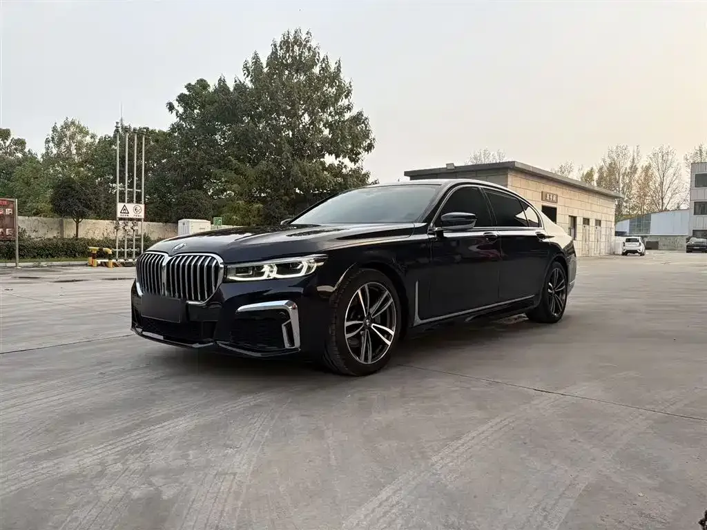 BMW 7 Series 2021 из CN, фото 1
