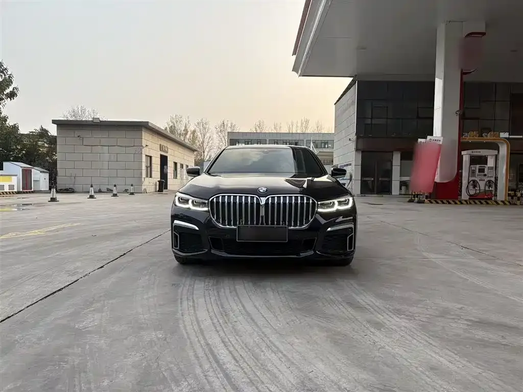 BMW 7 Series 2021 из CN, фото 3