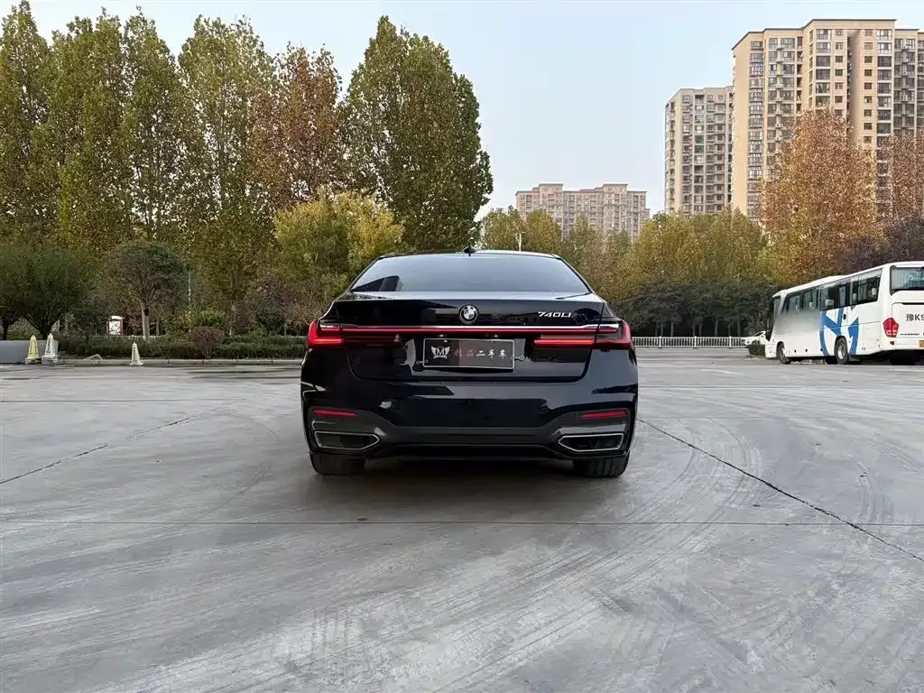 BMW 7 Series 2021 из CN, фото 6