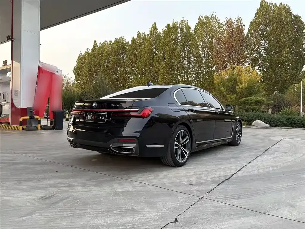 BMW 7 Series 2021 из CN, фото 7