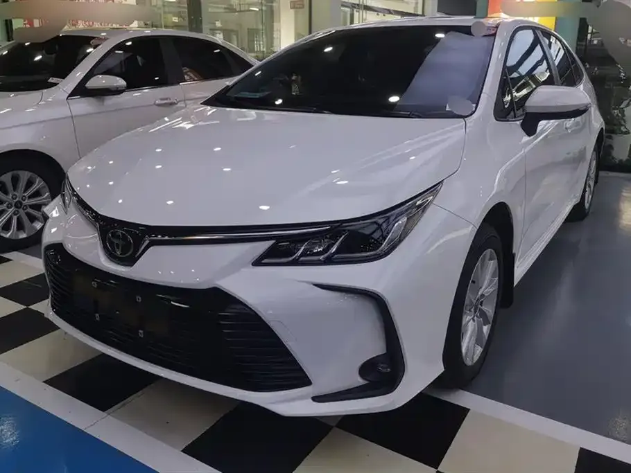 Toyota Corolla 2025 из CN, фото 1