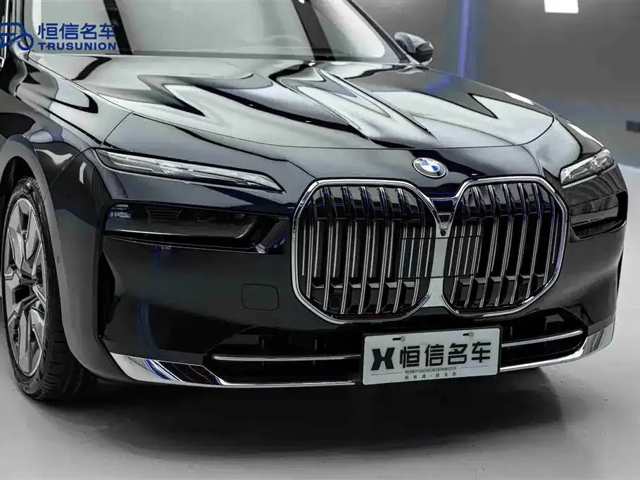 BMW 7 Series 2025 из CN, фото 9