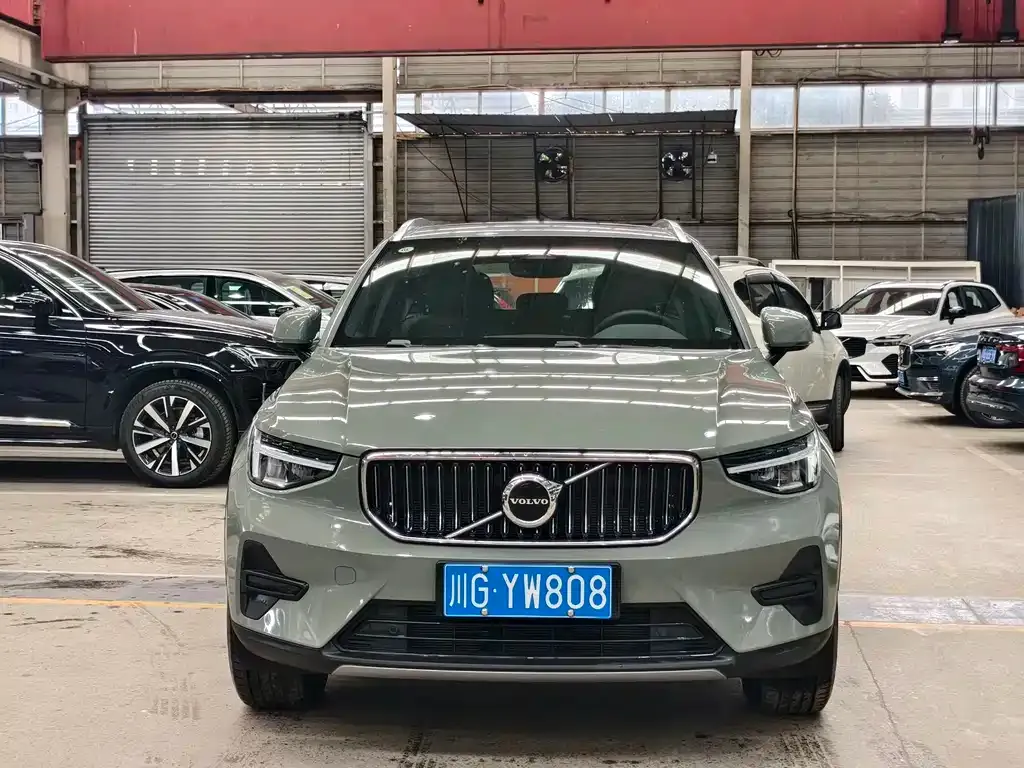 Volvo XC40 2025 из CN, фото 2