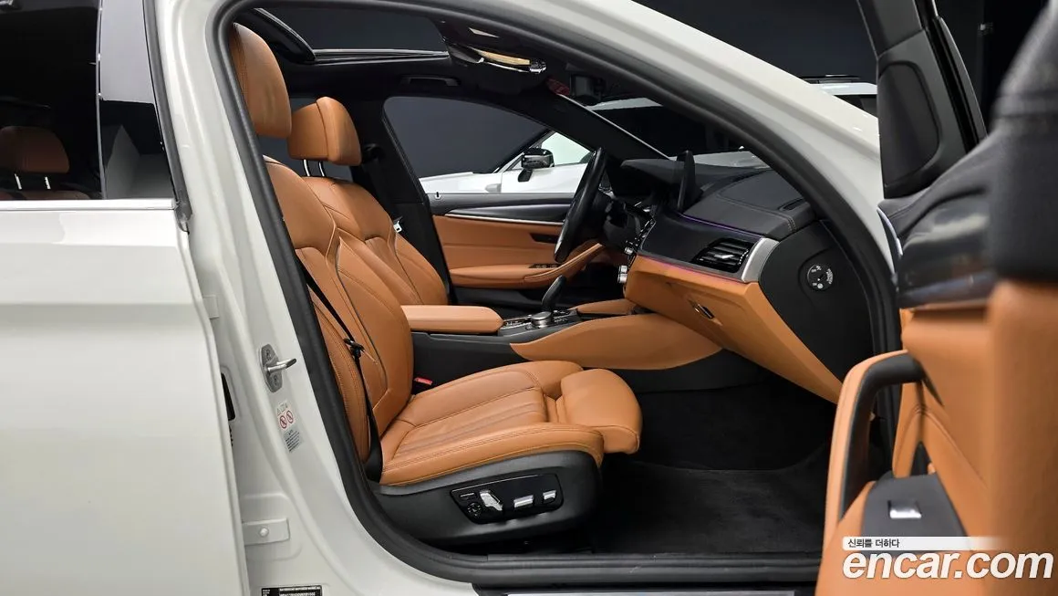 BMW 5-Series 2022 из KR, фото 10