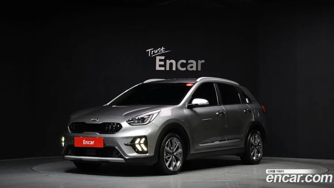 Kia Niro — фото 1