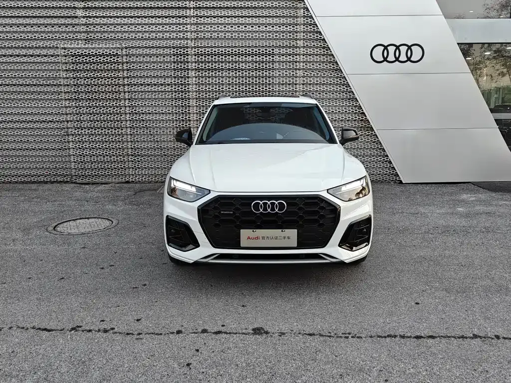 Audi Q5L 2022 из CN, фото 2