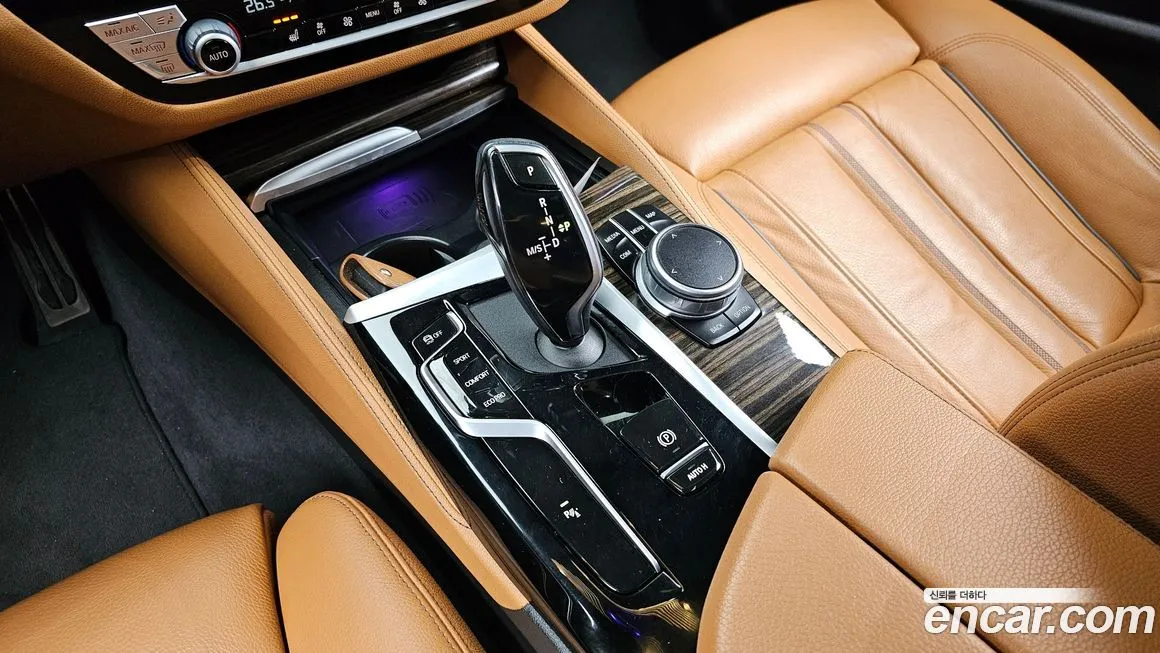 BMW 5-Series 2021 из KR, фото 9