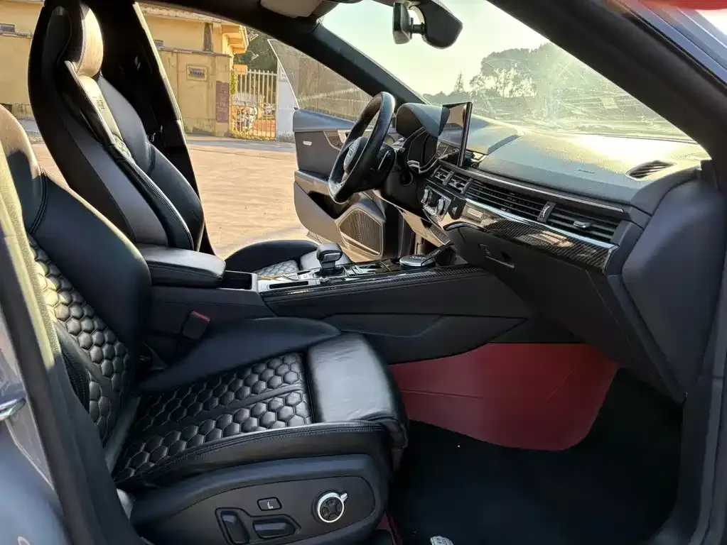 Audi RS 5 2024 из CN, фото 10