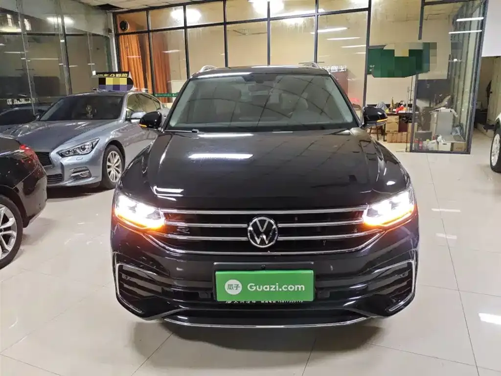 Volkswagen Tiguan L 2022 из CN, фото 3