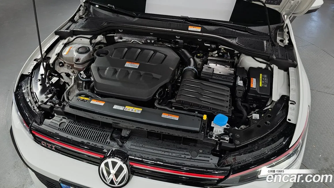 Volkswagen Golf 2025 из KR, фото 6