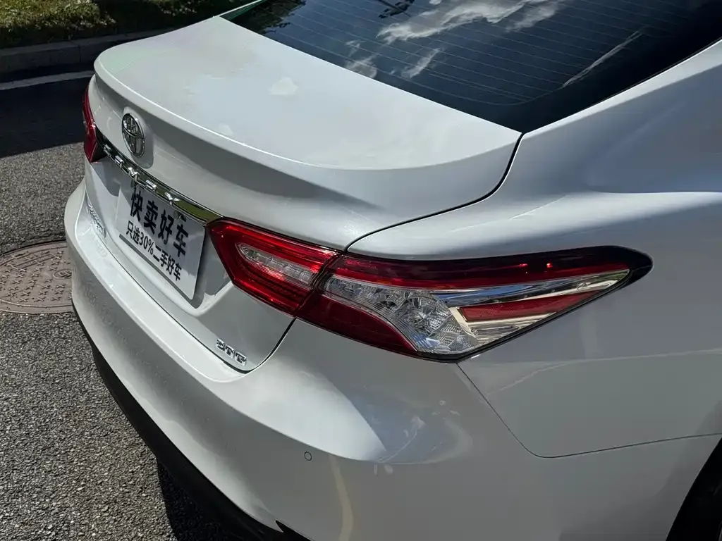 Toyota Camry 2023 из CN, фото 7