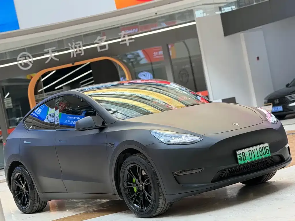 Tesla Model Y — фото 2