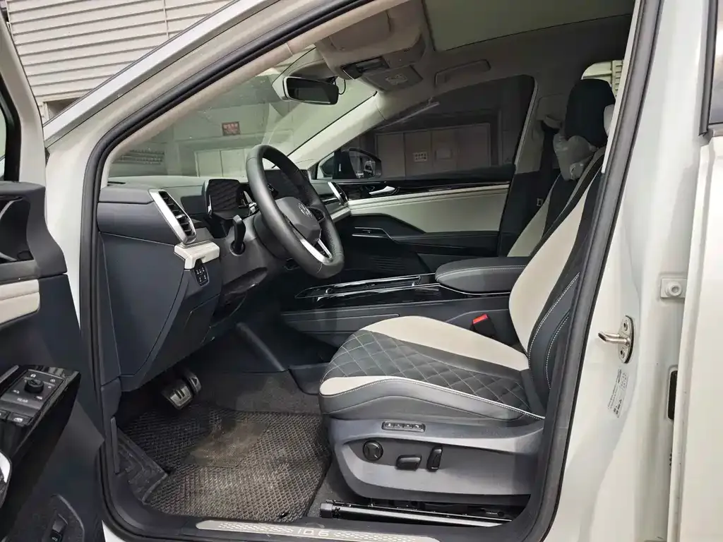 Volkswagen ID.6 Crozz 2021 из CN, фото 10