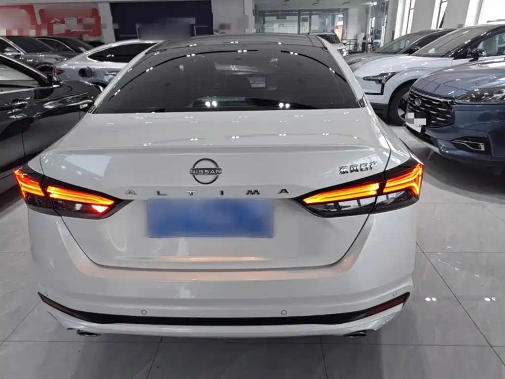 Nissan Teana 2023 из CN, фото 6
