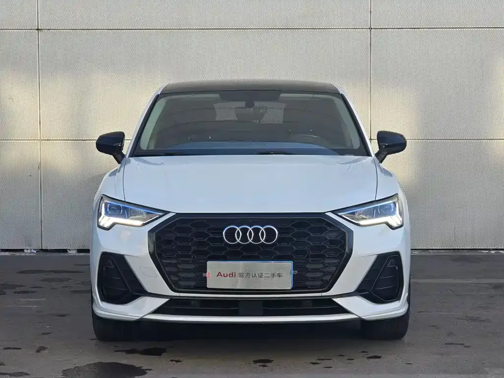 Audi Q3 Sportback 2022 из CN, фото 2
