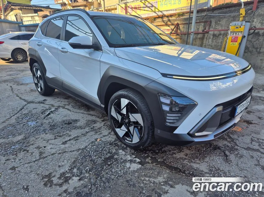 Hyundai Kona — фото 1