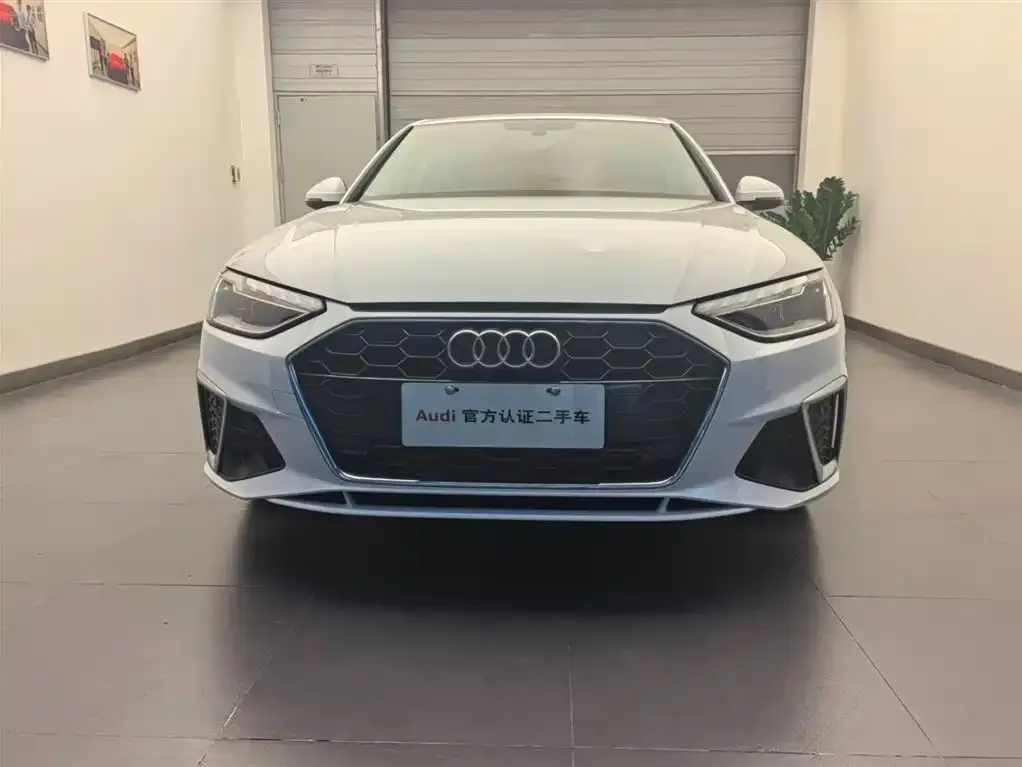 Audi A4L 2021 из CN, фото 3