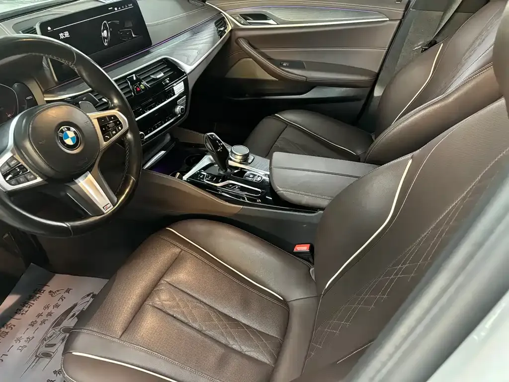BMW 5 Series — фото 9