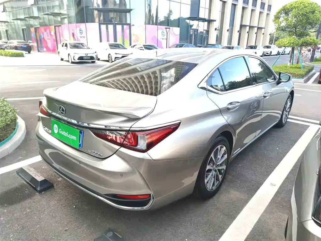 Lexus ES 2022 из CN, фото 7