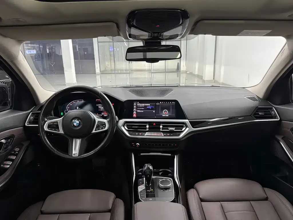 BMW 3 Series 2021 из CN, фото 6