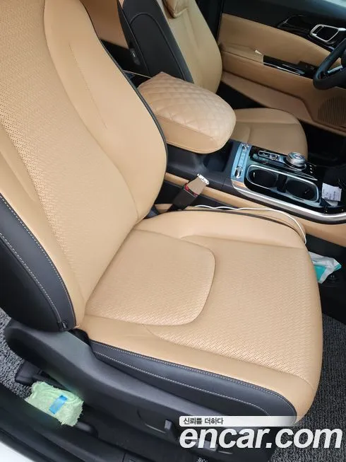 Kia Carnival — фото 10