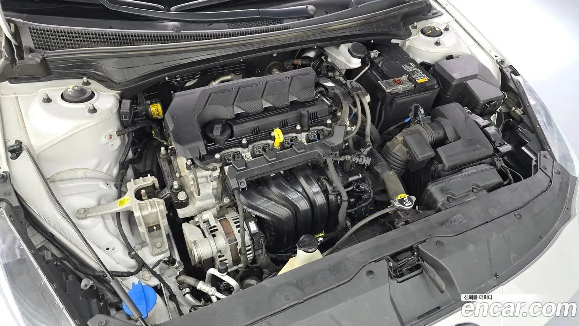 Hyundai AVANTE 2022 из KR, фото 6