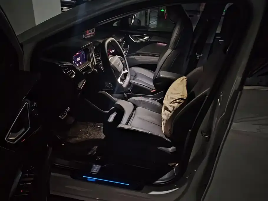 Audi Q4 e-tron 2023 из CN, фото 9