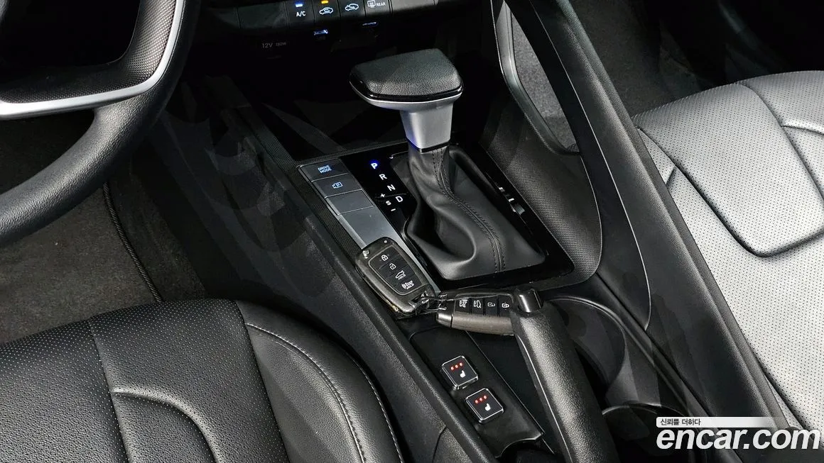Hyundai AVANTE — фото 9