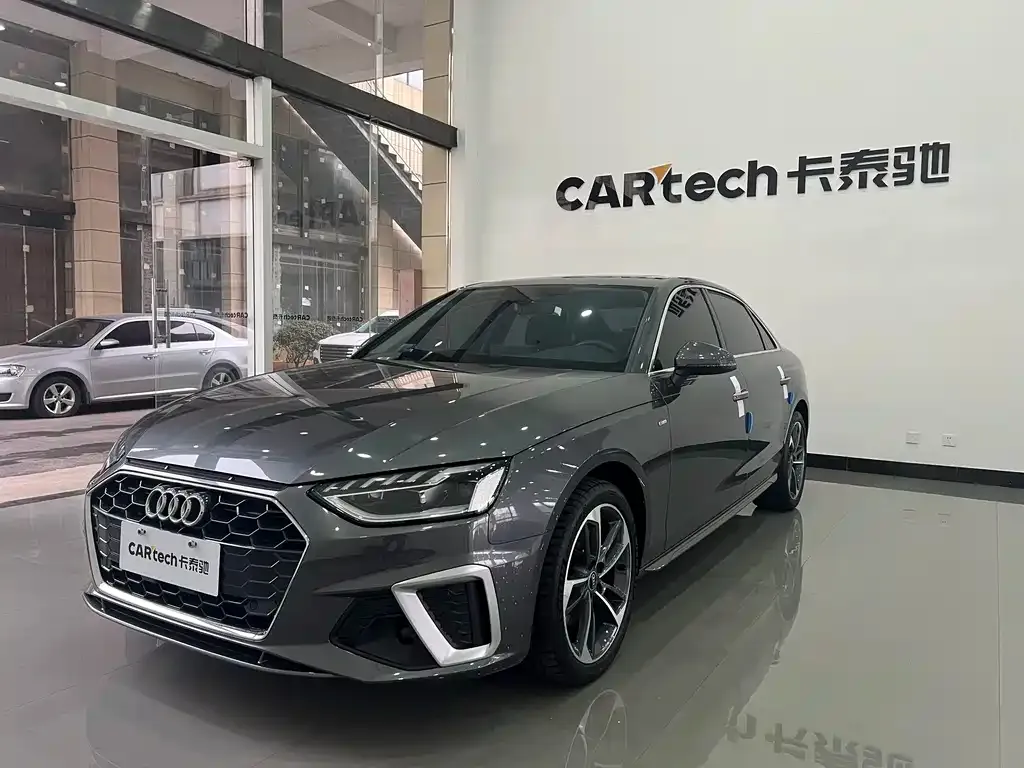 Audi A4L 2023 из CN, фото 1