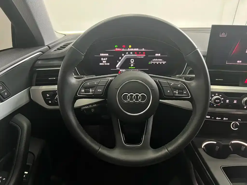 Audi A4L 2023 из CN, фото 10