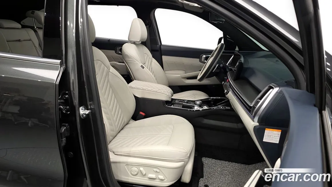 Kia Sorento — фото 10