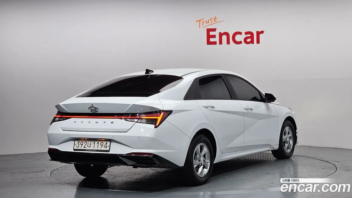 Hyundai AVANTE — фото 2