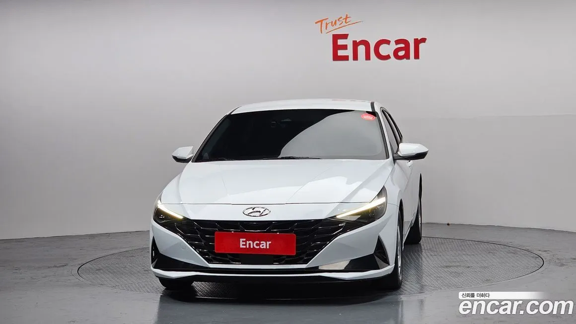 Hyundai AVANTE — фото 3