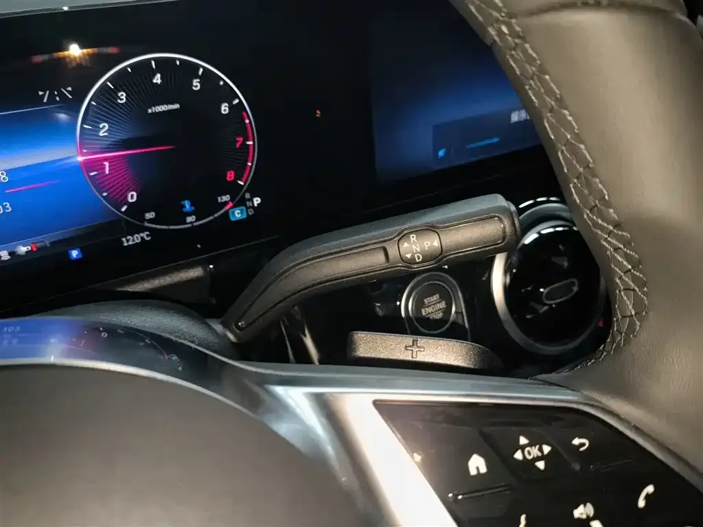 Mercedes-Benz GLA — фото 6