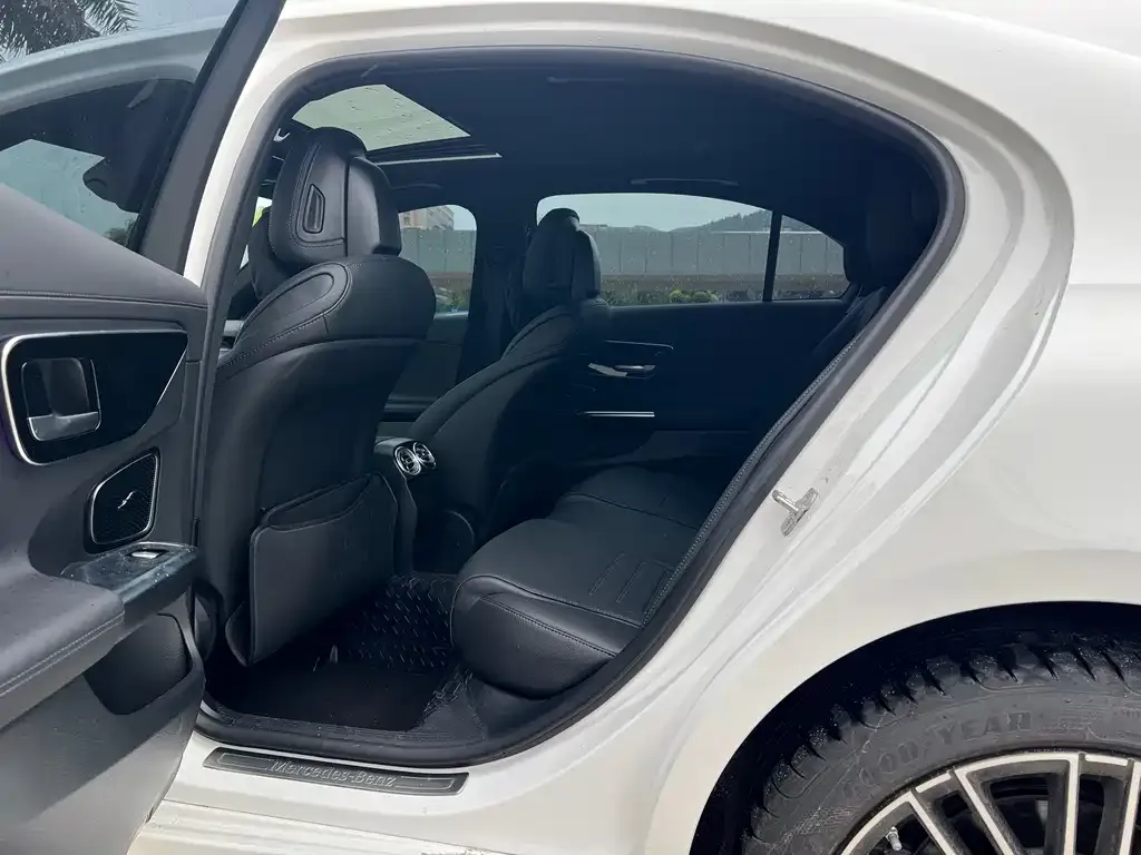 Mercedes-Benz C-Class 2024 из CN, фото 6