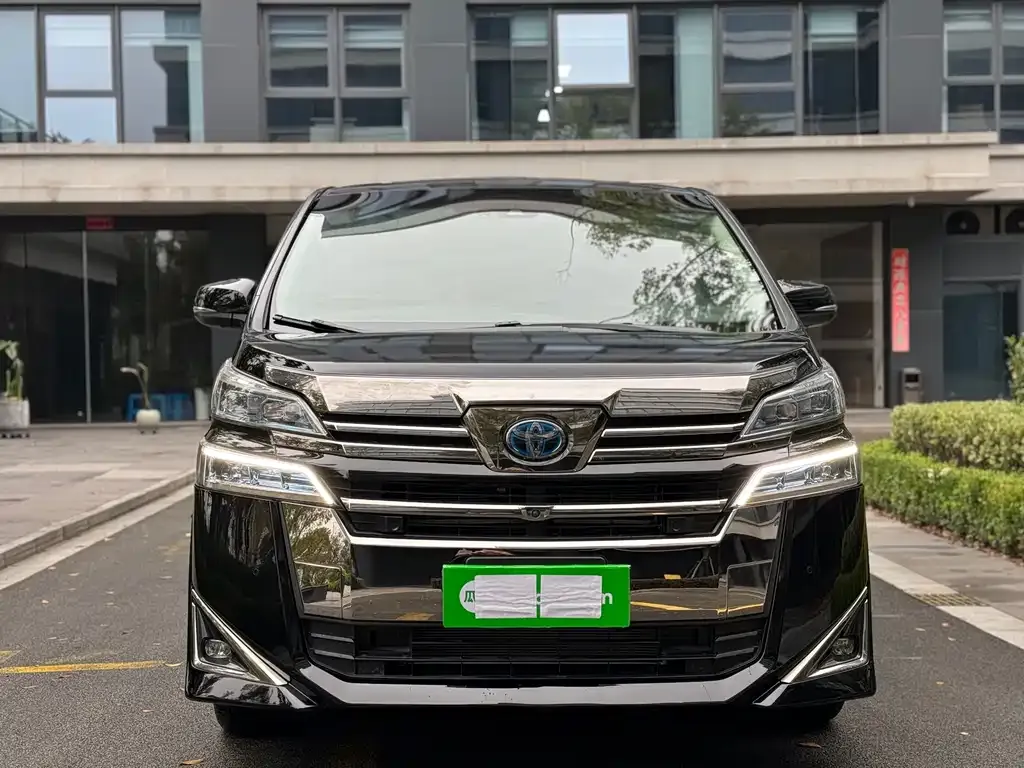 Toyota Vellfire — фото 4