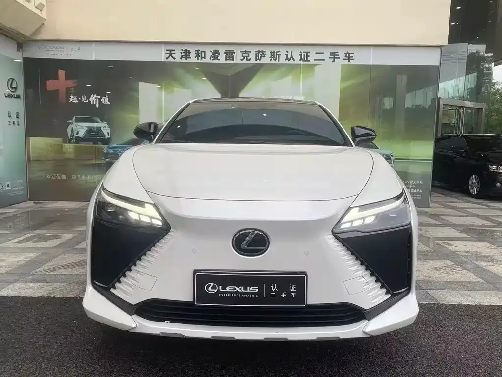 Lexus RZ 2023 из CN, фото 2