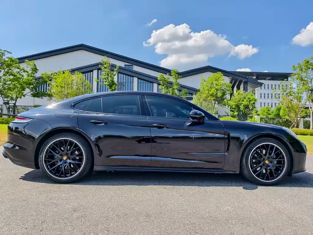 Porsche Panamera 2023 из CN, фото 7