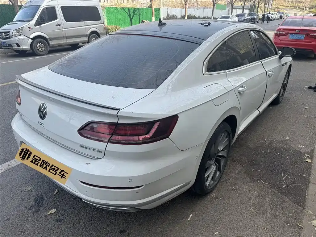 Volkswagen CC 2024 из CN, фото 3