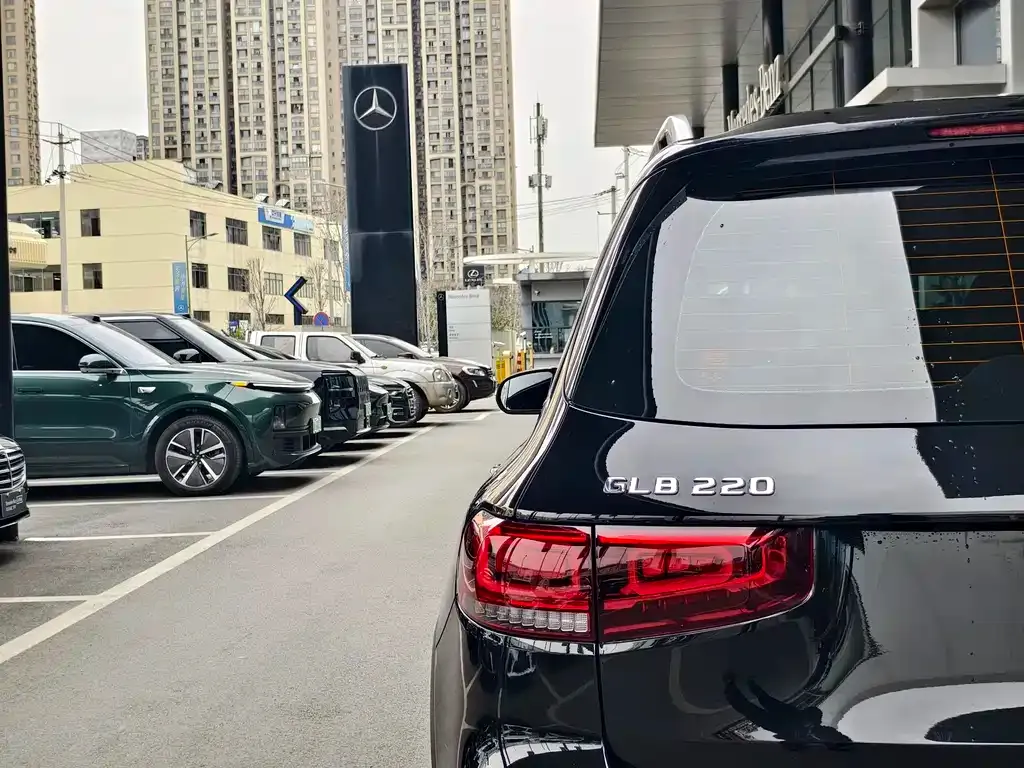 Mercedes-Benz GLB 2022 из CN, фото 8