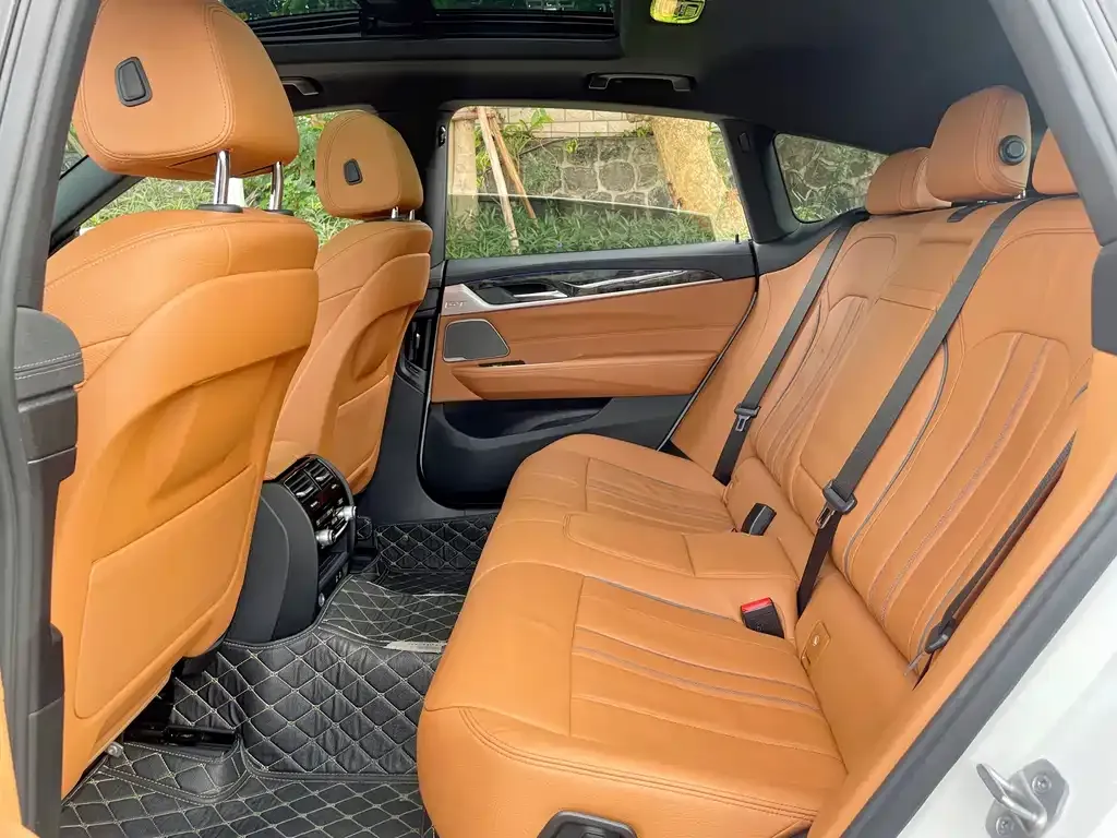 BMW 6 Series GT 2022 из CN, фото 6