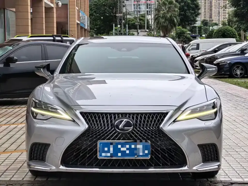 Lexus LS 2021 из CN, фото 2