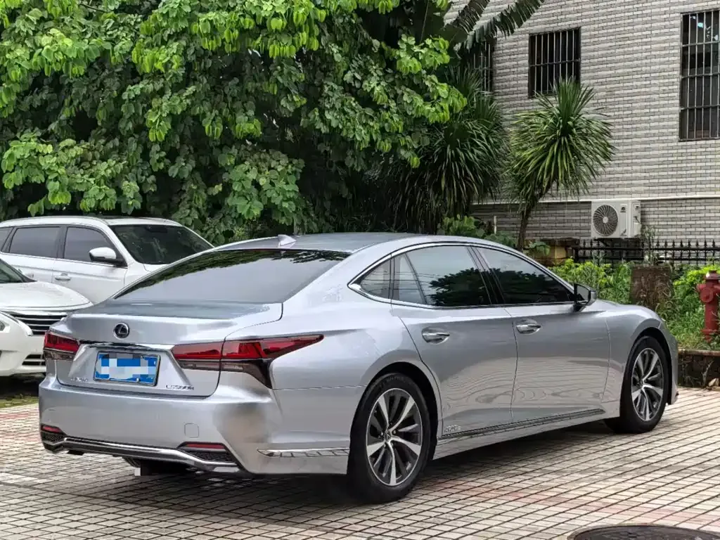 Lexus LS 2021 из CN, фото 6