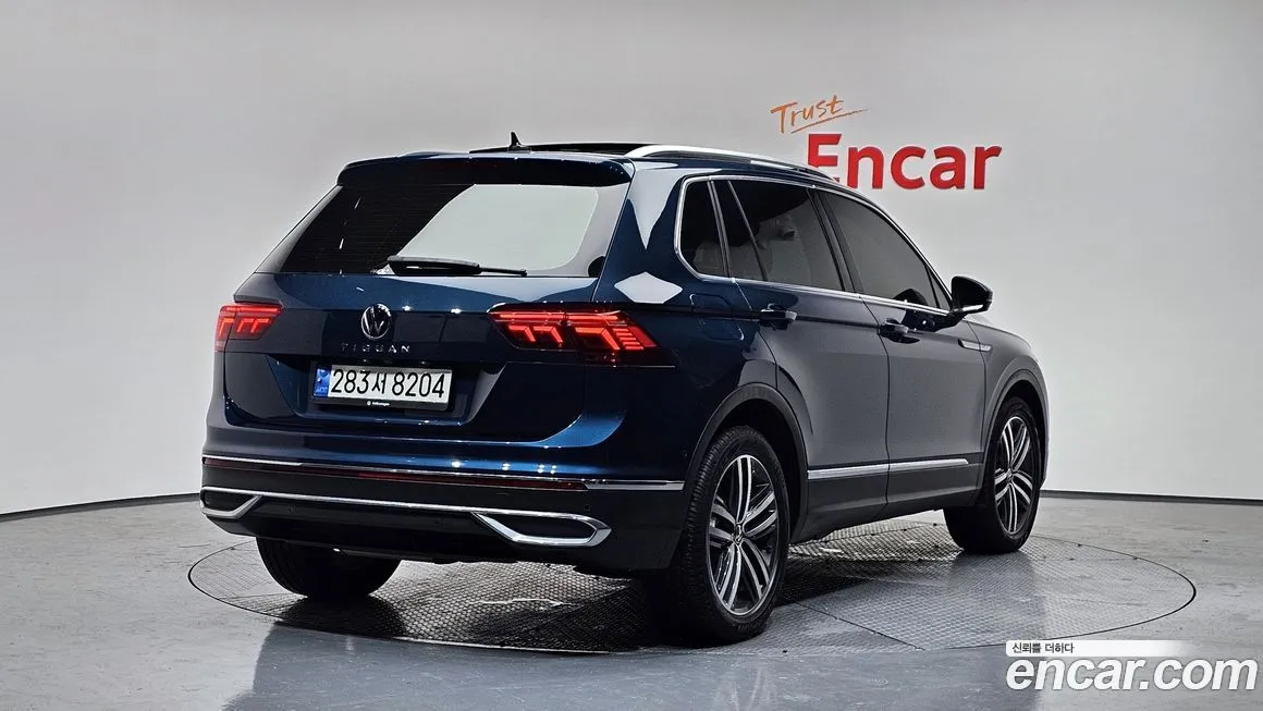 Volkswagen Tiguan — фото 2