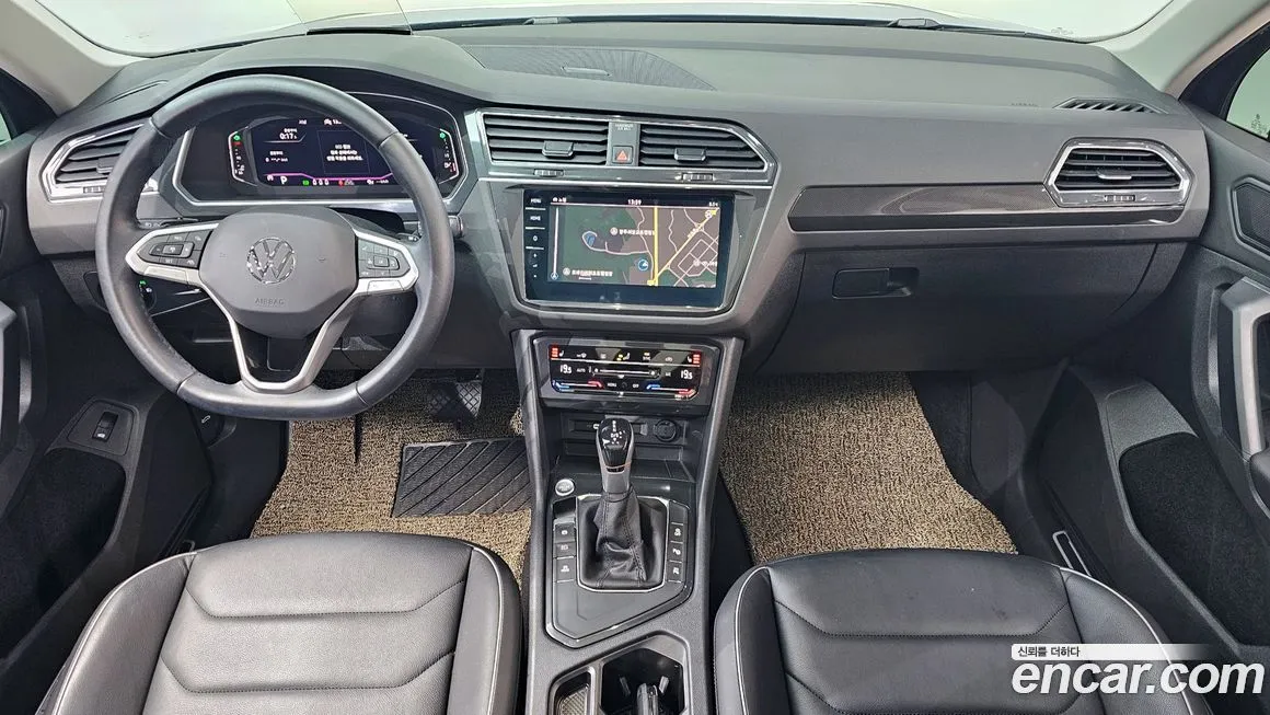 Volkswagen Tiguan — фото 7