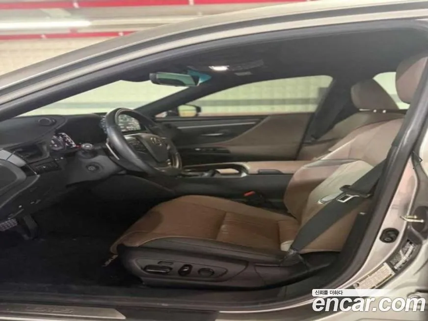 Lexus ES 2023 из KR, фото 3