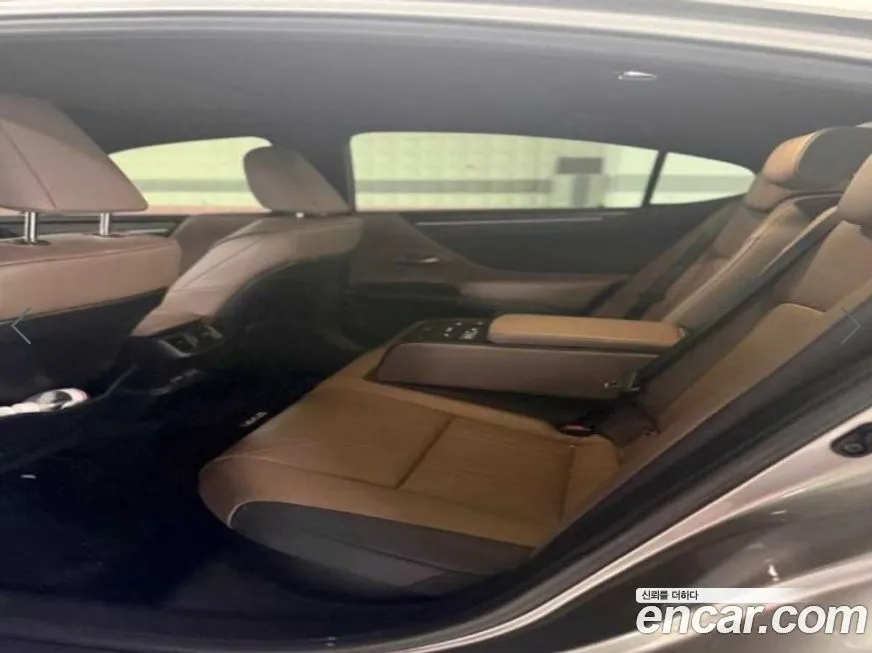 Lexus ES 2023 из KR, фото 4