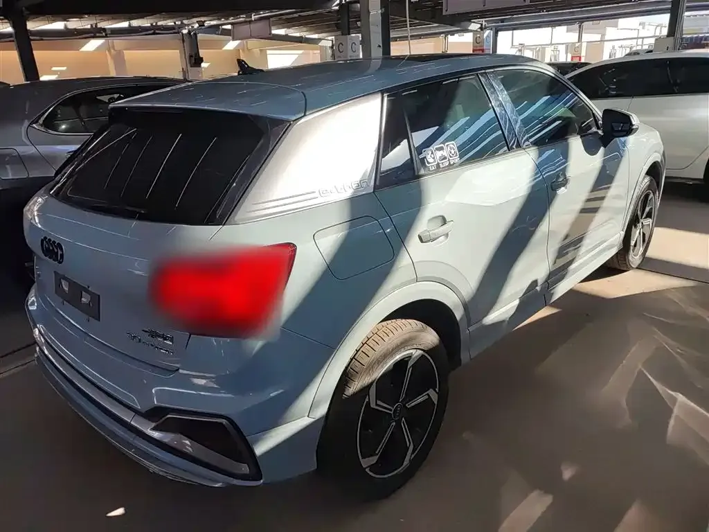 Audi Q2L e-tron 2022 из CN, фото 6