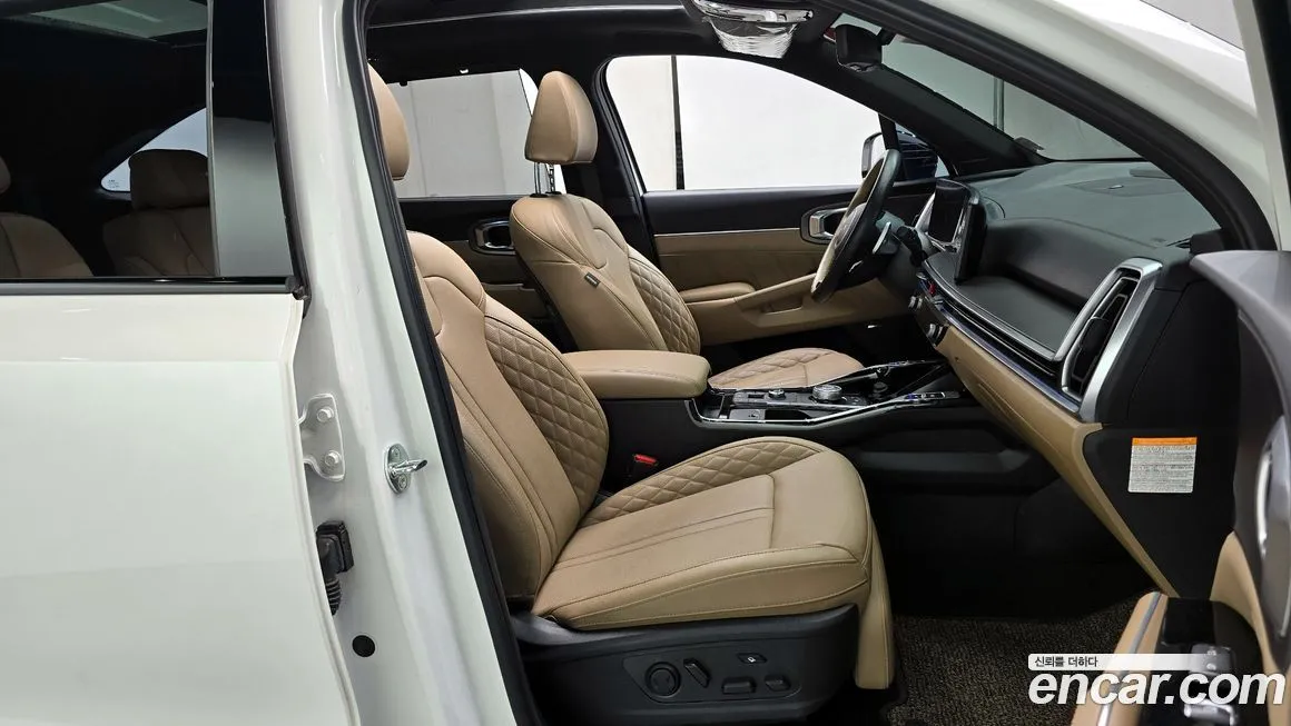 Kia Sorento — фото 10